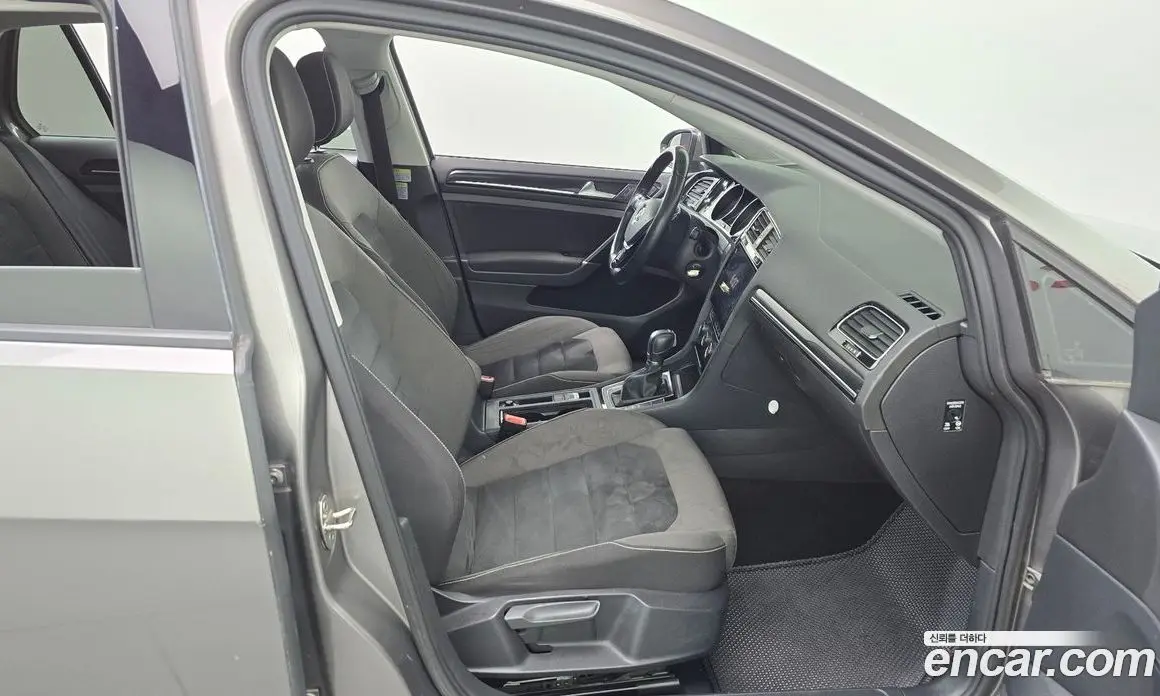 Volkswagen Golf 2014 2.0 автомат (гидро), фото 11 Volkswagen Golf 2014 2.0 автомат (гидро), фото 11