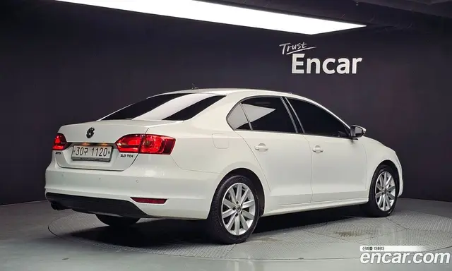 Volkswagen Jetta 2012 2.0 автомат (гидро), миниатюра 2 Volkswagen Jetta 2012 2.0 автомат (гидро), миниатюра 2
