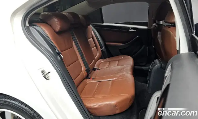 Volkswagen Jetta 2012 2.0 автомат (гидро), миниатюра 11 Volkswagen Jetta 2012 2.0 автомат (гидро), миниатюра 11