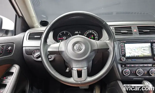 Volkswagen Jetta 2012 2.0 автомат (гидро), миниатюра 12