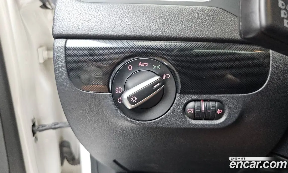 Volkswagen Jetta 2012 2.0 автомат (гидро), фото 20 Volkswagen Jetta 2012 2.0 автомат (гидро), фото 20