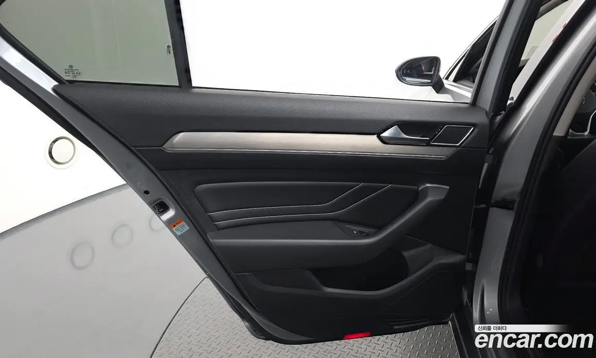 Volkswagen Passat 2021 2.0 автомат (гидро), фото 15 Volkswagen Passat 2021 2.0 автомат (гидро), фото 15
