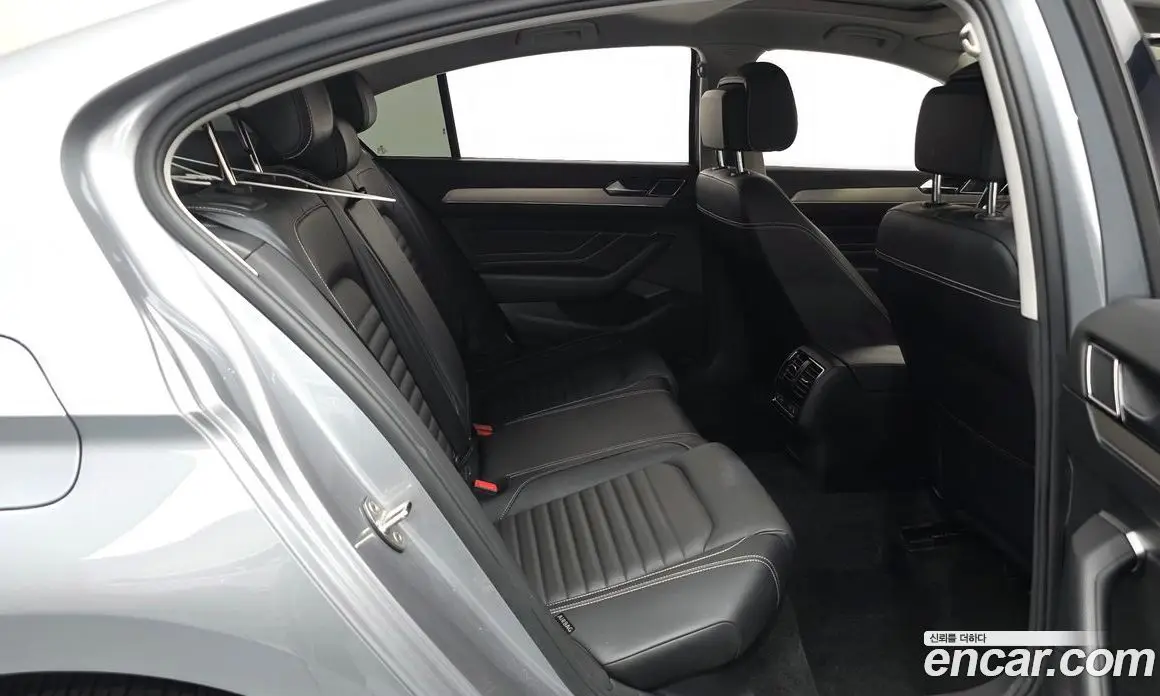 Volkswagen Passat 2021 2.0 автомат (гидро), фото 17 Volkswagen Passat 2021 2.0 автомат (гидро), фото 17