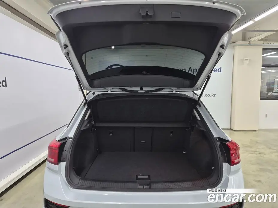 Volkswagen T-Roc 2021 2.0 автомат (гидро), фото 19 Volkswagen T-Roc 2021 2.0 автомат (гидро), фото 19