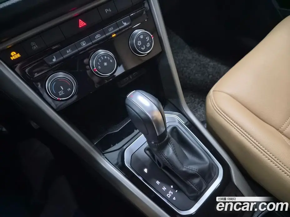 Volkswagen T-Roc 2021 2.0 автомат (гидро), фото 9 Volkswagen T-Roc 2021 2.0 автомат (гидро), фото 9
