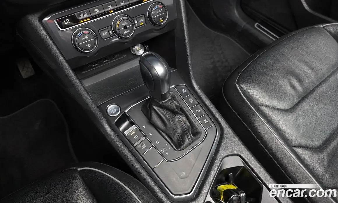 Volkswagen Tiguan 2020 2.0 автомат (гидро), фото 12 Volkswagen Tiguan 2020 2.0 автомат (гидро), фото 12