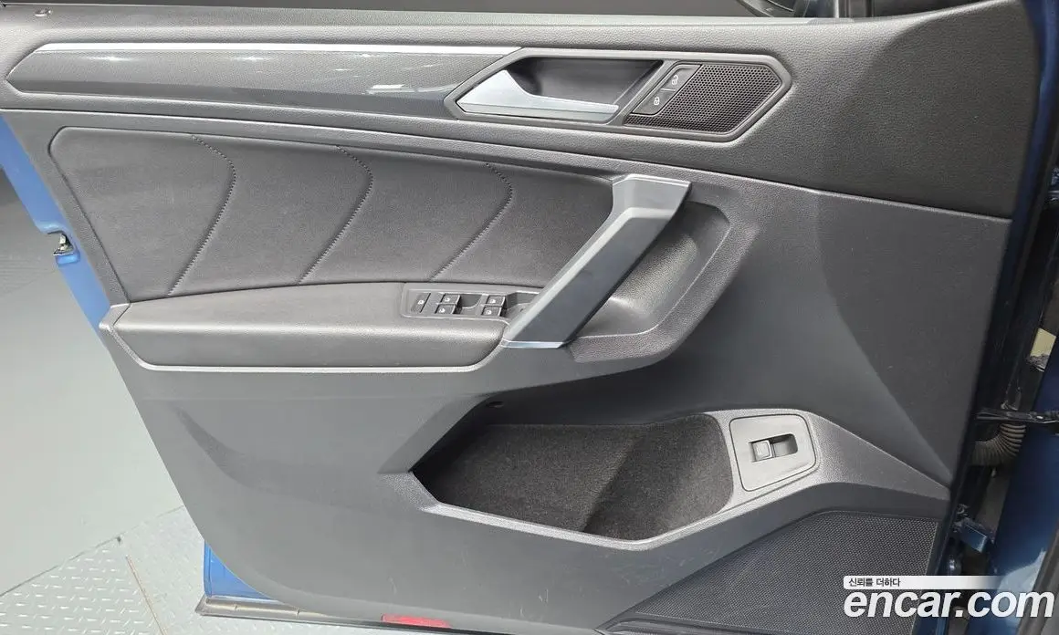 Volkswagen Tiguan 2020 2.0 автомат (гидро), фото 14 Volkswagen Tiguan 2020 2.0 автомат (гидро), фото 14