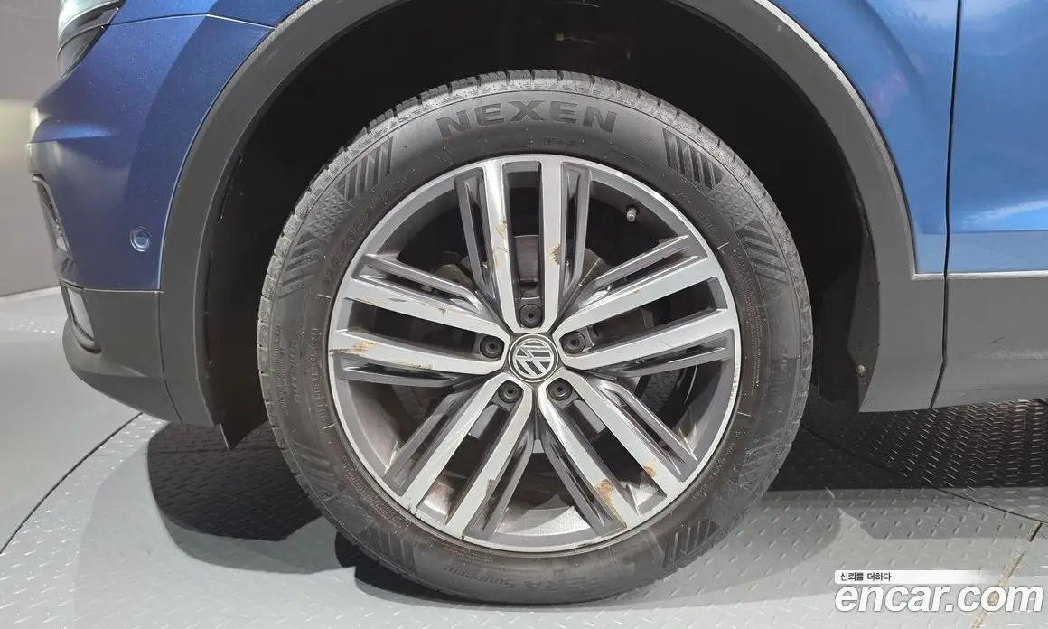Volkswagen Tiguan 2020 2.0 автомат (гидро), фото 5 Volkswagen Tiguan 2020 2.0 автомат (гидро), фото 5