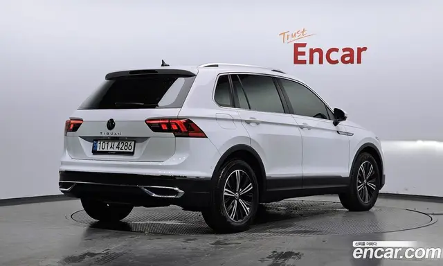 Volkswagen Tiguan 2022 2.0 автомат (гидро), миниатюра 2 Volkswagen Tiguan 2022 2.0 автомат (гидро), миниатюра 2