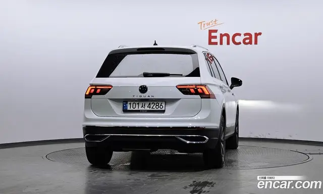 Volkswagen Tiguan 2022 2.0 автомат (гидро), миниатюра 4 Volkswagen Tiguan 2022 2.0 автомат (гидро), миниатюра 4