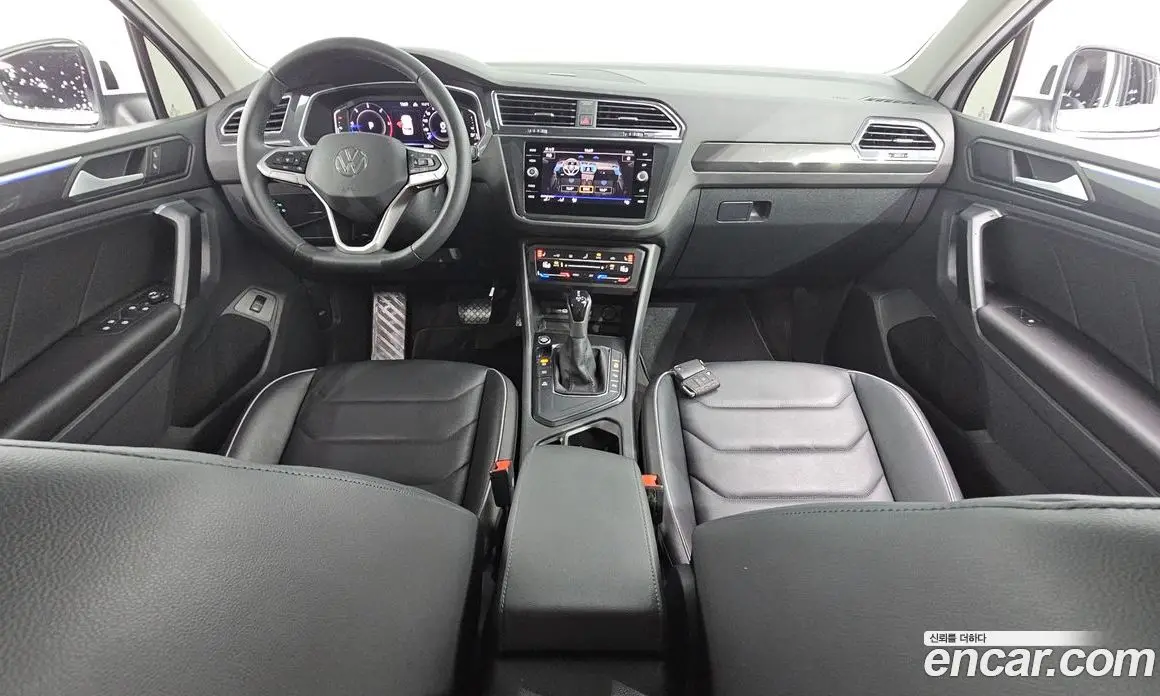 Volkswagen Tiguan 2022 2.0 автомат (гидро), фото 7 Volkswagen Tiguan 2022 2.0 автомат (гидро), фото 7