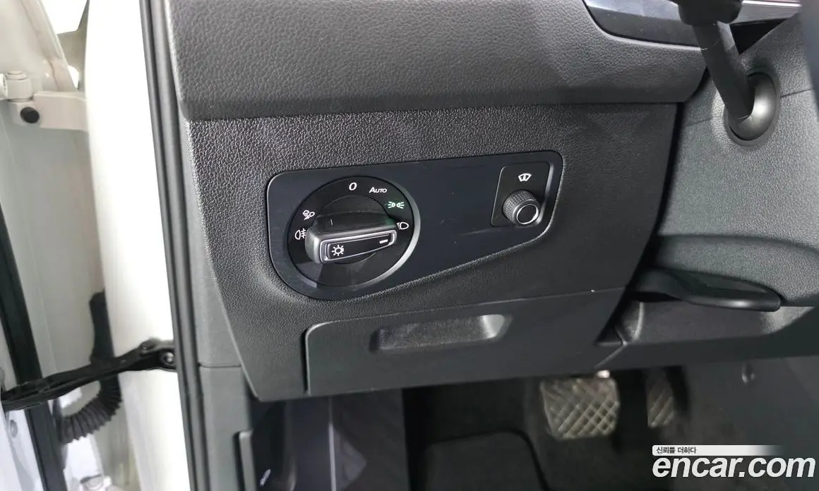 Volkswagen Tiguan 2023 2.0 автомат (гидро), фото 29 Volkswagen Tiguan 2023 2.0 автомат (гидро), фото 29