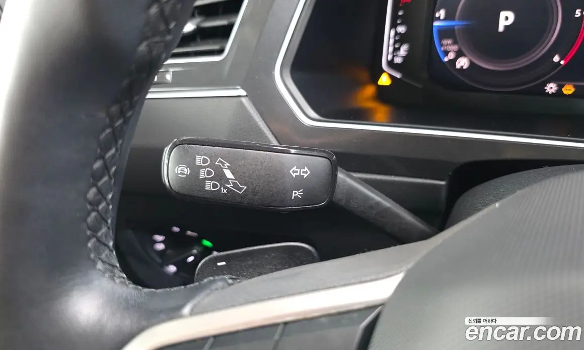 Volkswagen Tiguan 2023 2.0 автомат (гидро), фото 33 Volkswagen Tiguan 2023 2.0 автомат (гидро), фото 33