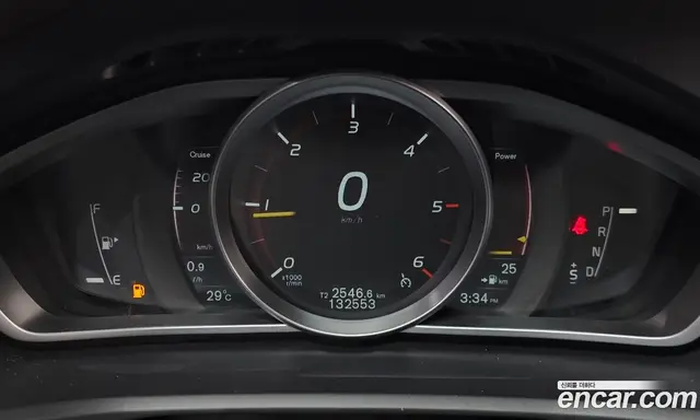 Volvo V40 2015 1.6 автомат (гидро), миниатюра 8 Volvo V40 2015 1.6 автомат (гидро), миниатюра 8