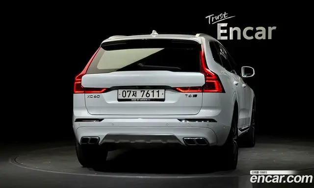 Volvo XC60 2019 2.0 автомат (гидро), миниатюра 4 Volvo XC60 2019 2.0 автомат (гидро), миниатюра 4