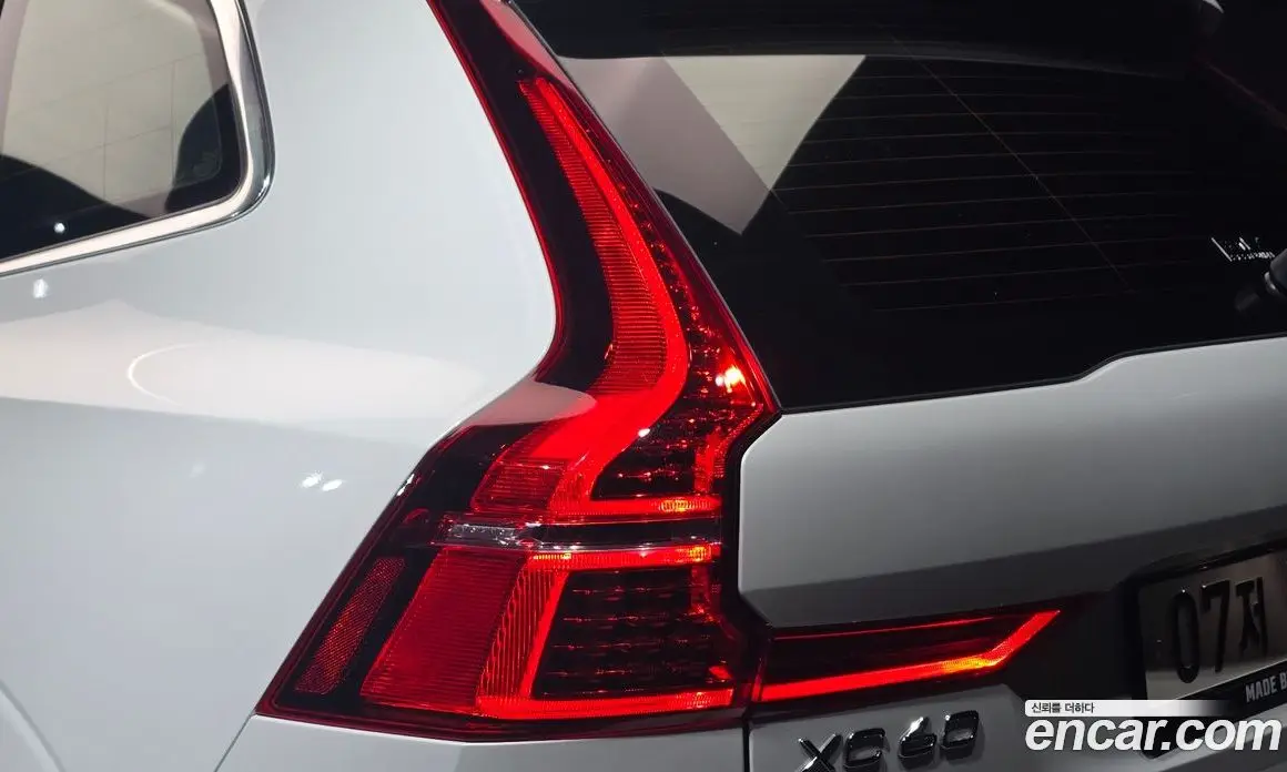 Volvo XC60 2019 2.0 автомат (гидро), фото 9 Volvo XC60 2019 2.0 автомат (гидро), фото 9