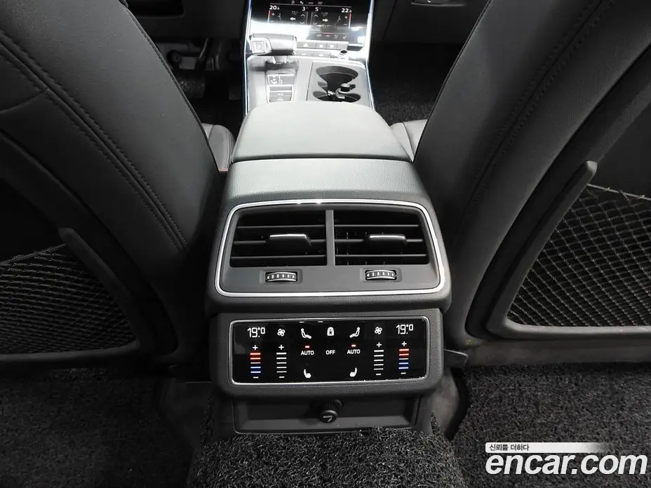 Audi A6 2021 2.0 автомат (гидро), фото 15