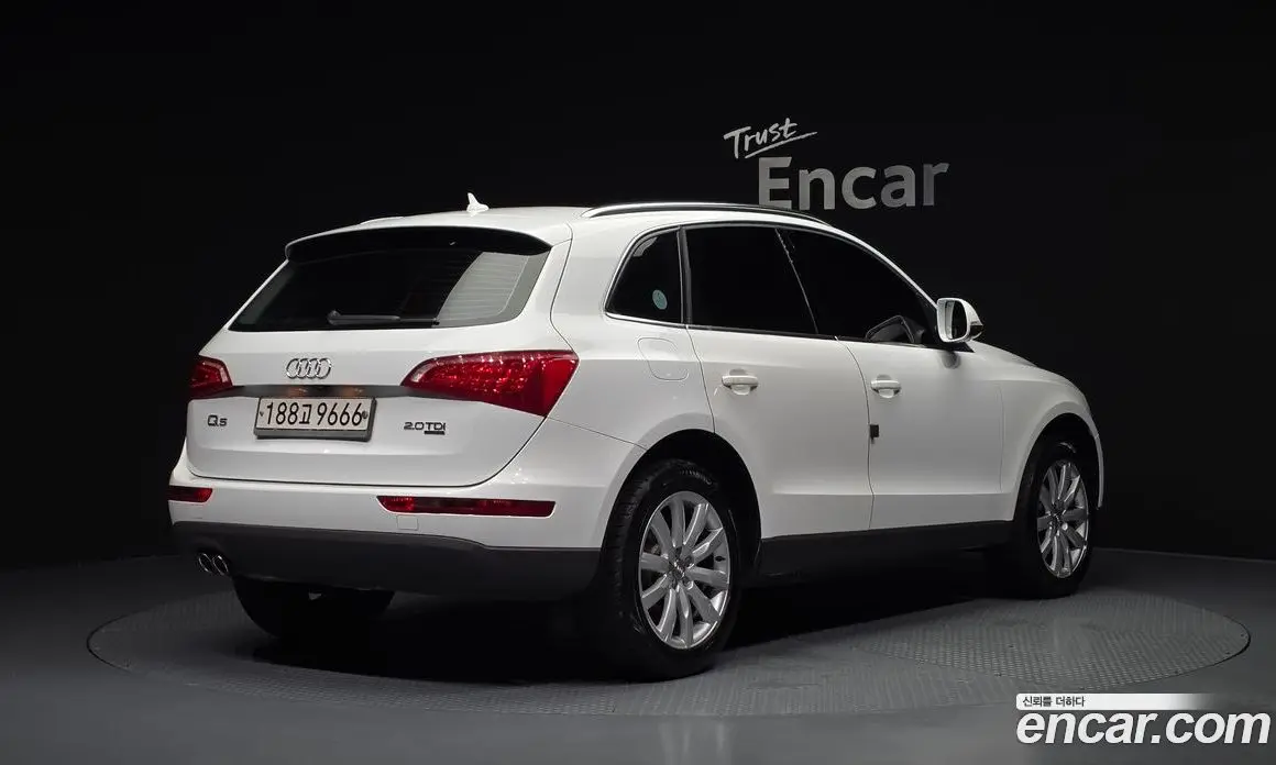 Audi Q5 2010 2.0 автомат (гидро), фото 2 Audi Q5 2010 2.0 автомат (гидро), фото 2