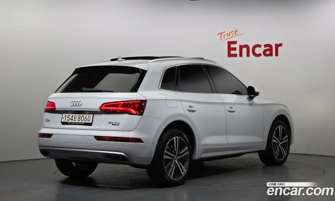 Audi Q5 2020 3.0 автомат (гидро), фото 2 Audi Q5 2020 3.0 автомат (гидро), фото 2