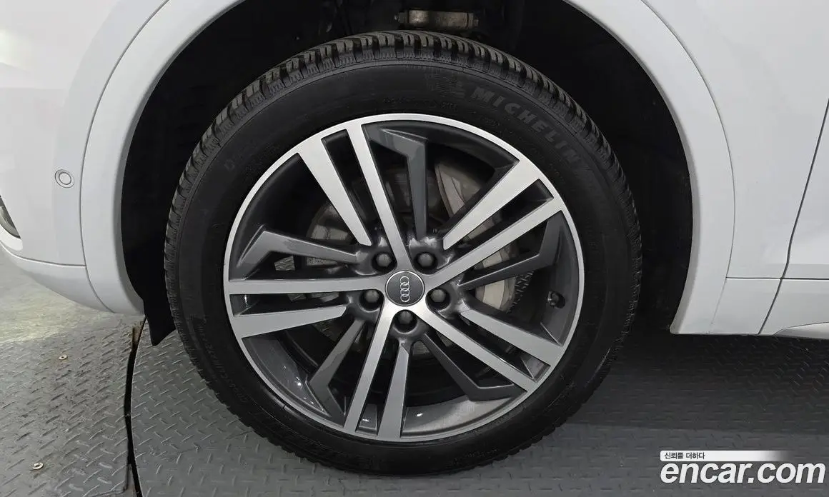 Audi Q5 2020 3.0 автомат (гидро), фото 5 Audi Q5 2020 3.0 автомат (гидро), фото 5