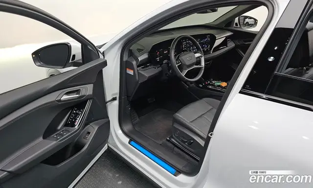 Audi Q6 e-tron 2025 0.2 автомат (гидро), миниатюра 12