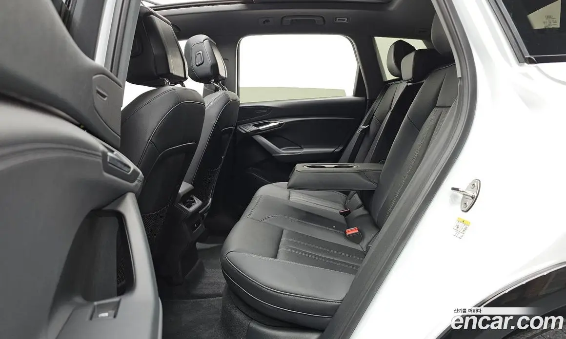 Audi Q6 e-tron 2025 0.2 автомат (гидро), фото 16 Audi Q6 e-tron 2025 0.2 автомат (гидро), фото 16