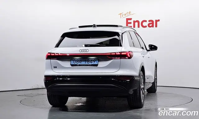 Audi Q6 e-tron 2025 0.2 автомат (гидро), миниатюра 3 Audi Q6 e-tron 2025 0.2 автомат (гидро), миниатюра 3