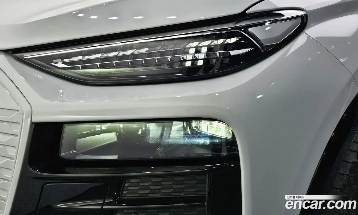 Audi Q6 e-tron 2025 0.2 автомат (гидро), фото 7 Audi Q6 e-tron 2025 0.2 автомат (гидро), фото 7