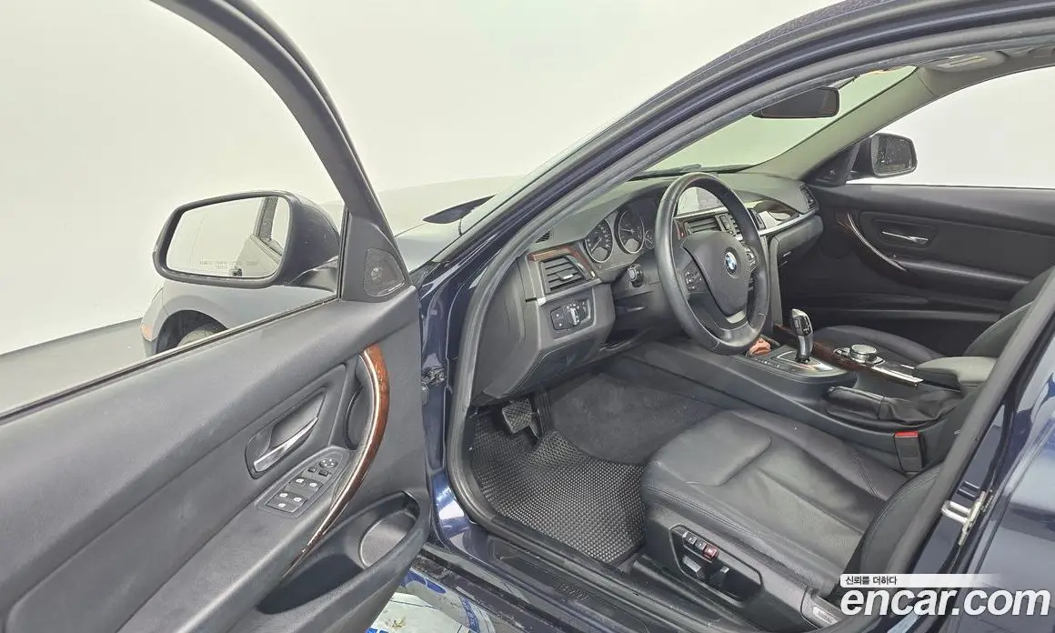BMW 3 серия 2015 2.0 автомат (гидро), фото 10 BMW 3 серия 2015 2.0 автомат (гидро), фото 10