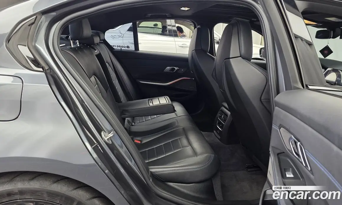BMW 3 серия 2021 3.0 автомат (гидро), фото 12 BMW 3 серия 2021 3.0 автомат (гидро), фото 12