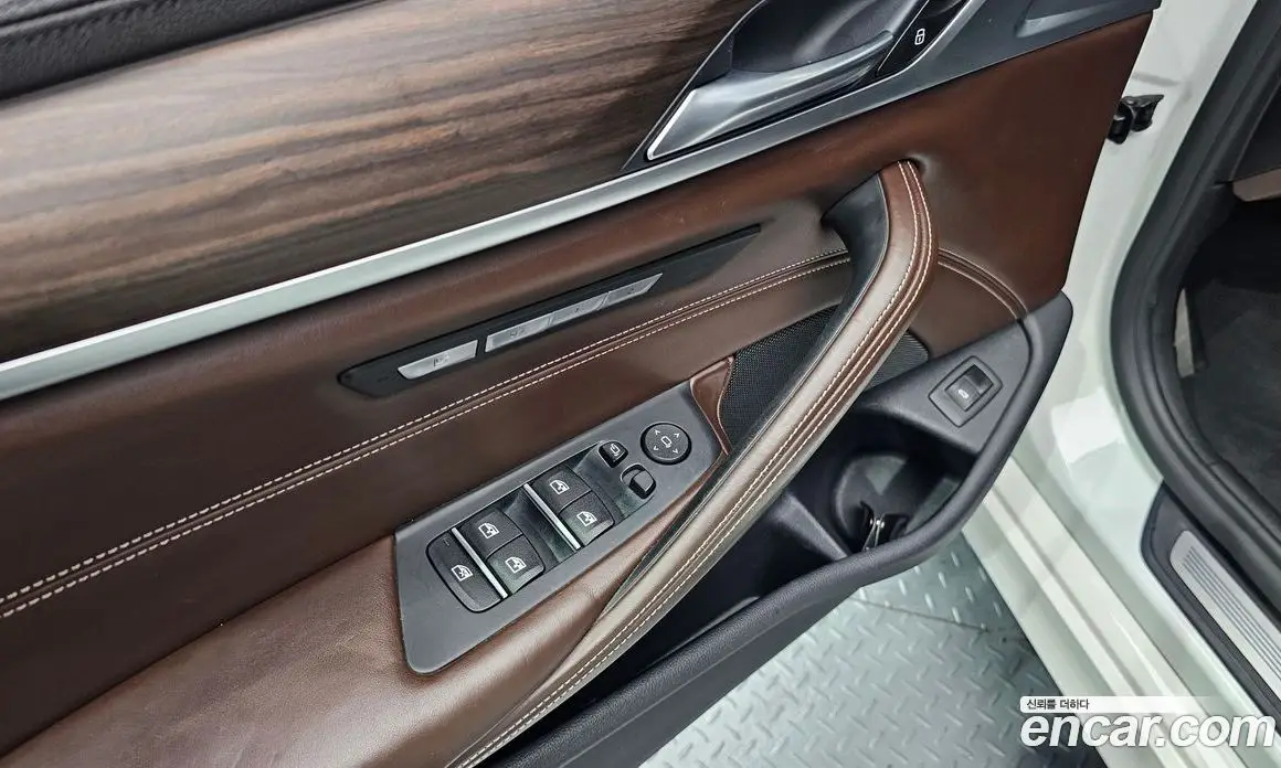 BMW 5 серия 2017 2.0 автомат (гидро), фото 26 BMW 5 серия 2017 2.0 автомат (гидро), фото 26