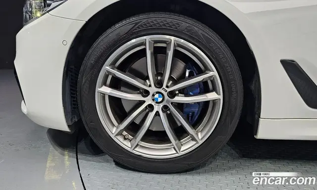 BMW 5 серия 2017 2.0 автомат (гидро), миниатюра 5 BMW 5 серия 2017 2.0 автомат (гидро), миниатюра 5