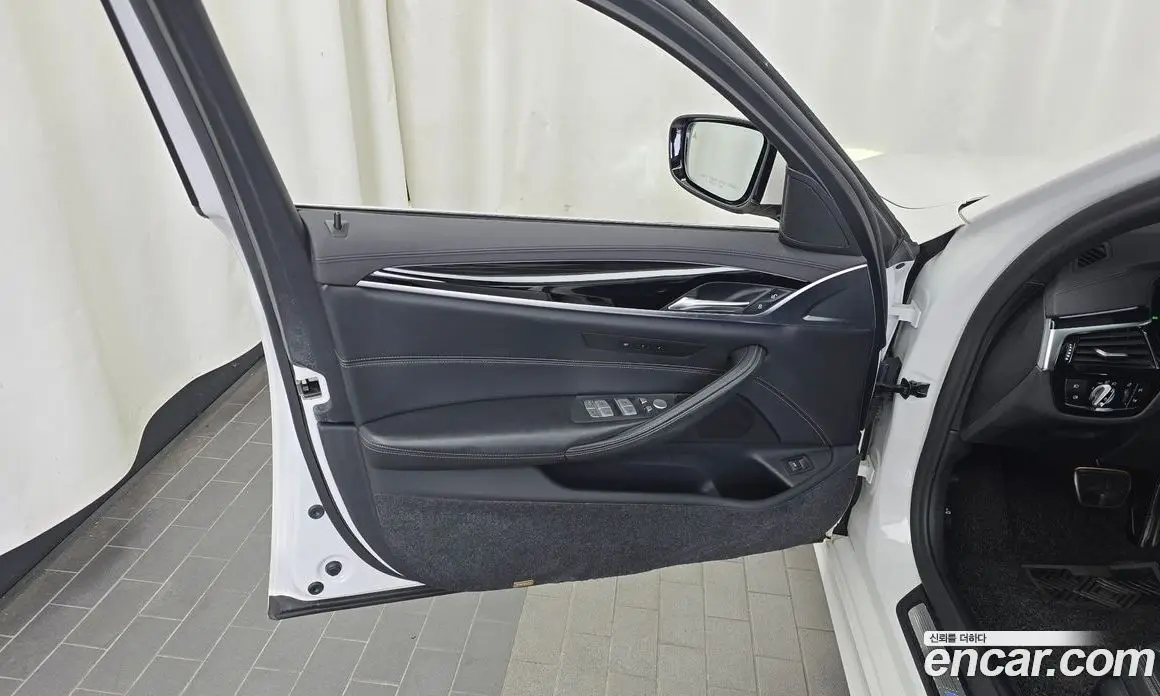 BMW 5 серия 2020 2.0 автомат (гидро), фото 14 BMW 5 серия 2020 2.0 автомат (гидро), фото 14