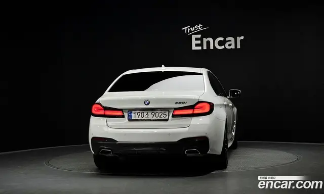 BMW 5 серия 2022 2.0 автомат (гидро), миниатюра 4 BMW 5 серия 2022 2.0 автомат (гидро), миниатюра 4