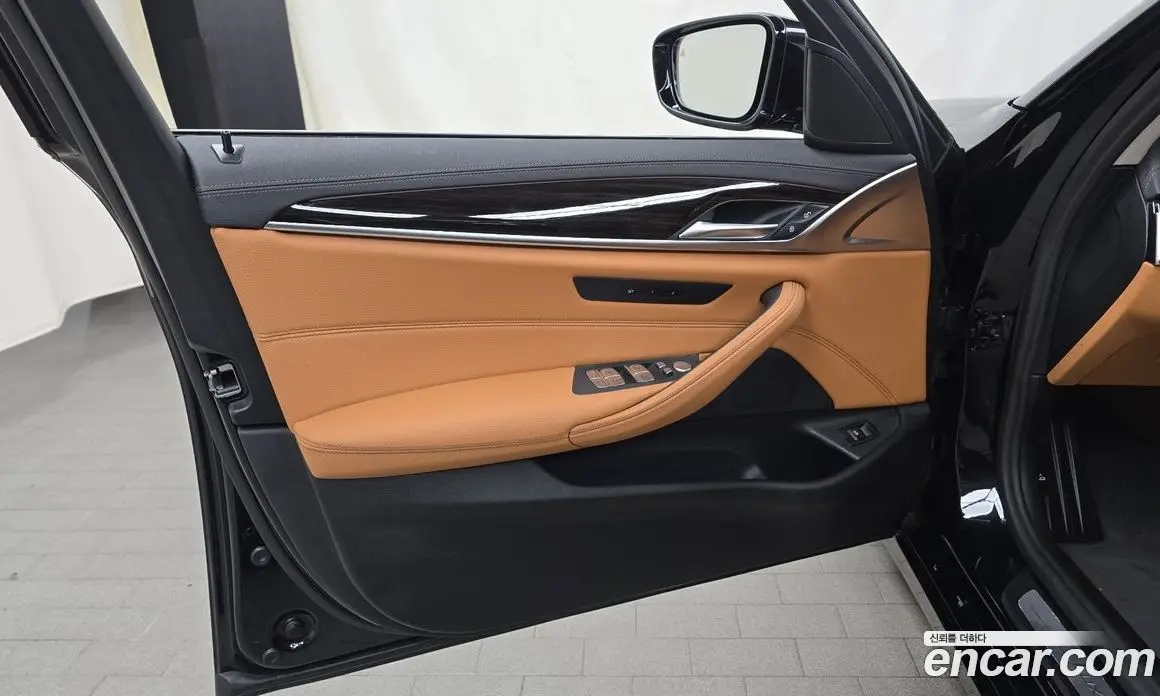 BMW 5 серия 2023 2.0 автомат (гидро), фото 14 BMW 5 серия 2023 2.0 автомат (гидро), фото 14