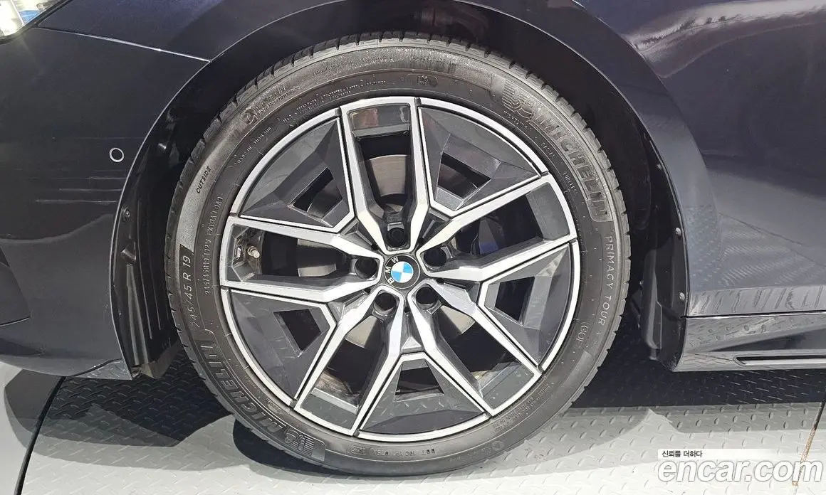 BMW 5 серия 2024 2.0 автомат (гидро), фото 5