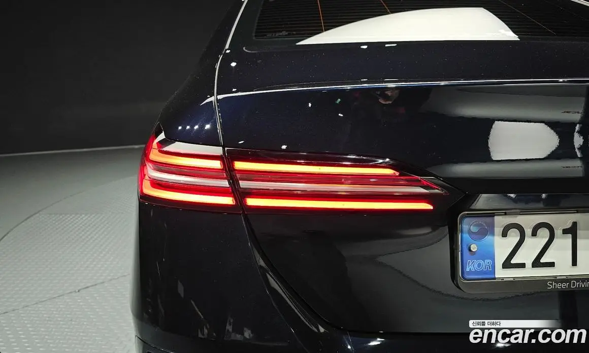 BMW 5 серия 2024 2.0 автомат (гидро), фото 9