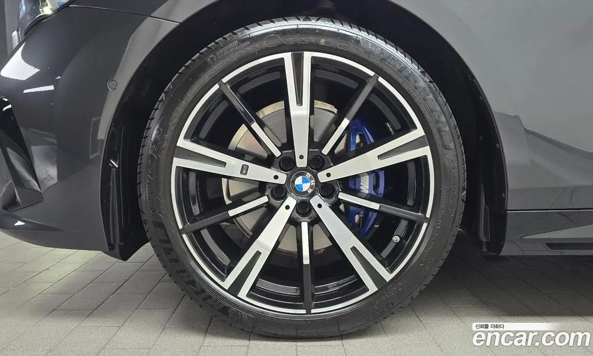 BMW 5 серия 2025 2.0 автомат (гидро), фото 5 BMW 5 серия 2025 2.0 автомат (гидро), фото 5