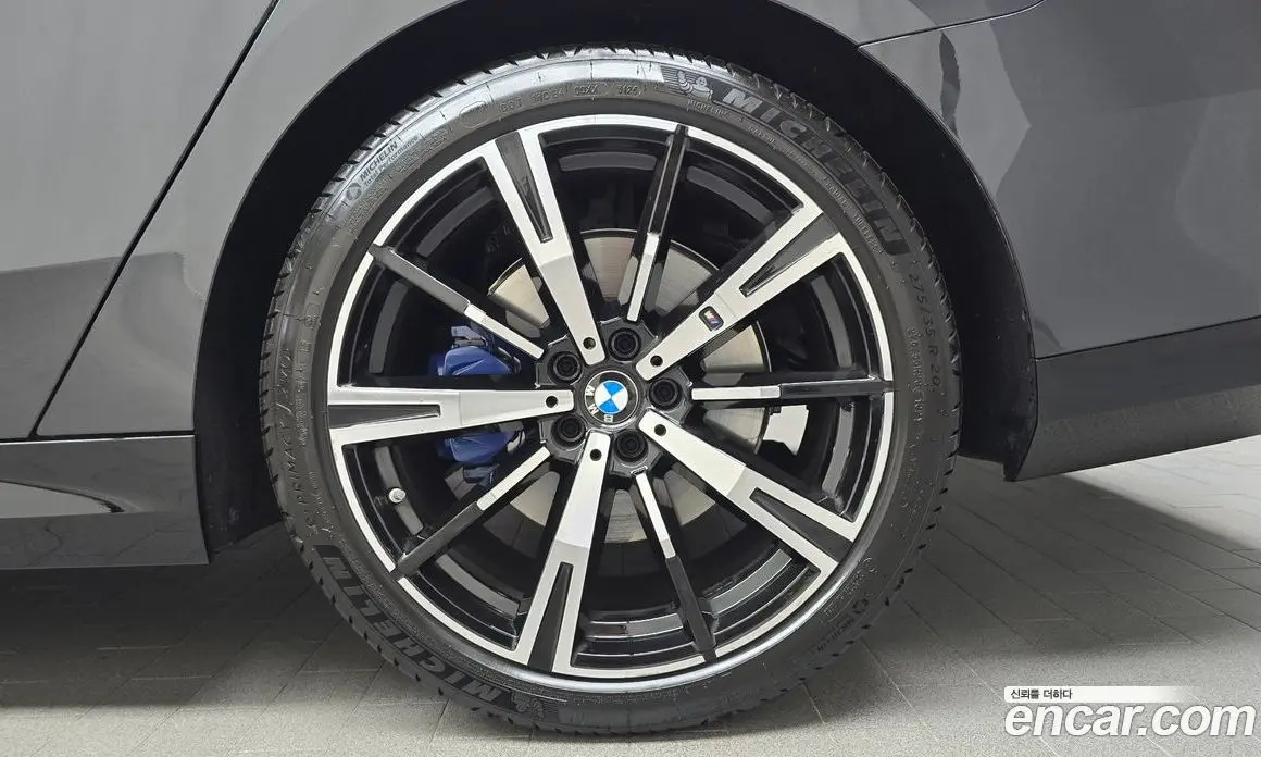 BMW 5 серия 2025 2.0 автомат (гидро), фото 7 BMW 5 серия 2025 2.0 автомат (гидро), фото 7