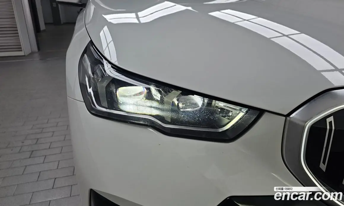 BMW 5 серия 2025 2.0 автомат (гидро), фото 7 BMW 5 серия 2025 2.0 автомат (гидро), фото 7