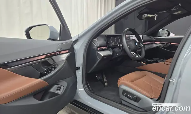 BMW 5 серия 2025 2.0 автомат (гидро), миниатюра 12