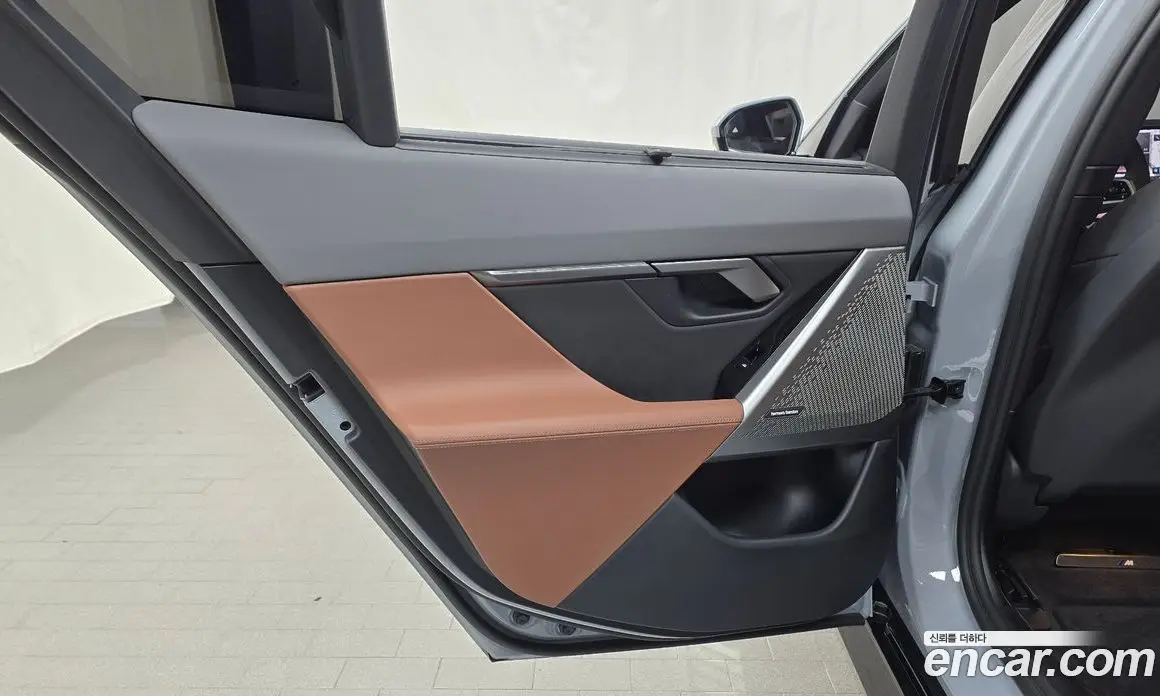 BMW 5 серия 2025 2.0 автомат (гидро), фото 14