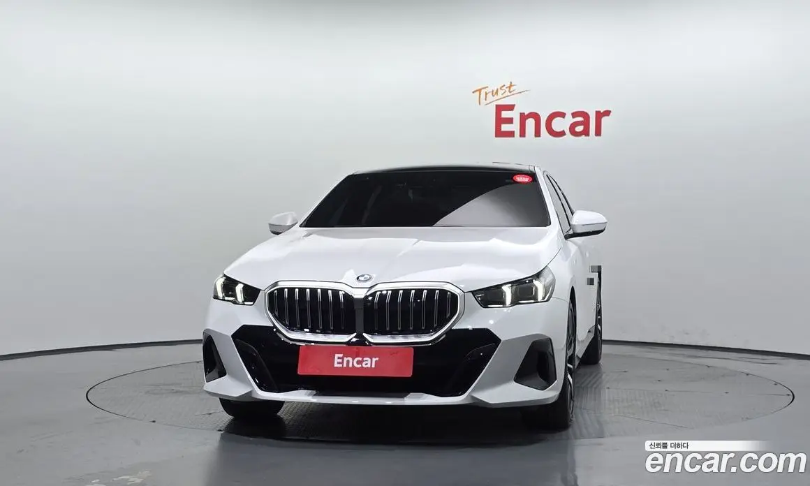 BMW 5 серия 2025 2.0 автомат (гидро), фото 3 BMW 5 серия 2025 2.0 автомат (гидро), фото 3
