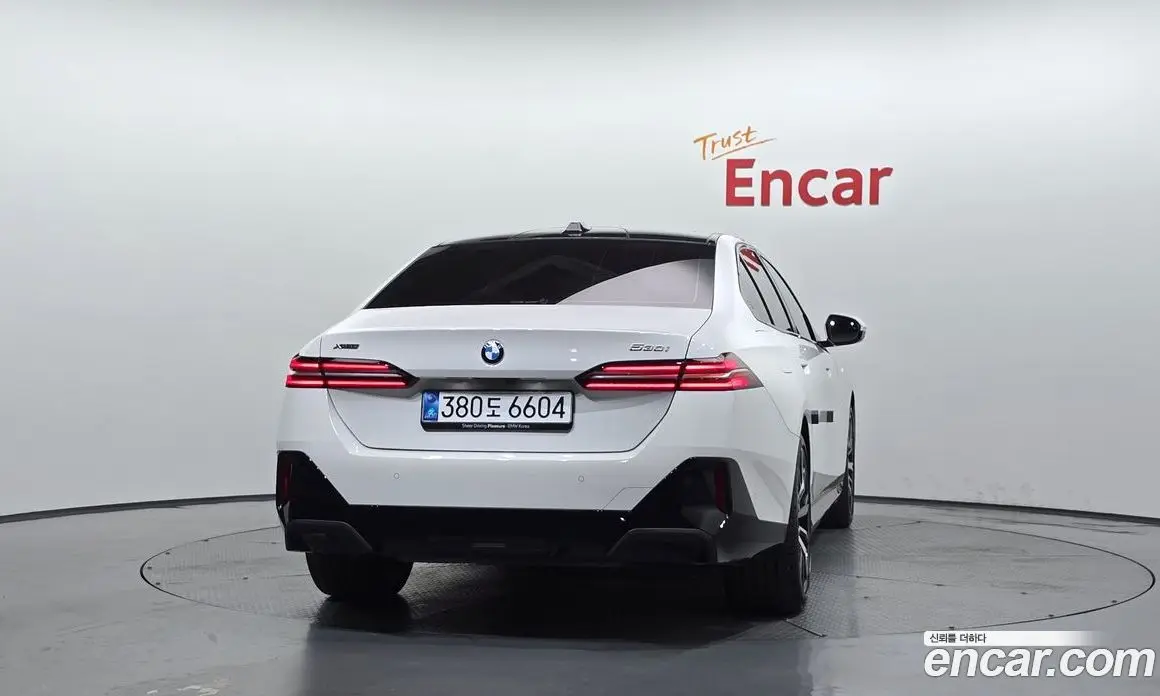BMW 5 серия 2025 2.0 автомат (гидро), фото 4 BMW 5 серия 2025 2.0 автомат (гидро), фото 4
