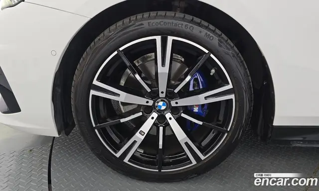 BMW 5 серия 2025 2.0 автомат (гидро), миниатюра 5 BMW 5 серия 2025 2.0 автомат (гидро), миниатюра 5