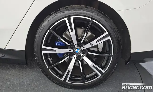 BMW 5 серия 2025 2.0 автомат (гидро), миниатюра 7 BMW 5 серия 2025 2.0 автомат (гидро), миниатюра 7
