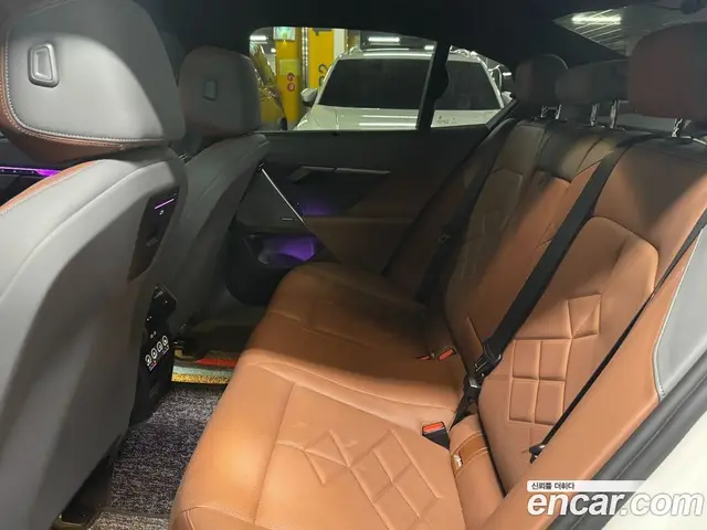 BMW 5 серия 2025 2.0 автомат (гидро), миниатюра 11 BMW 5 серия 2025 2.0 автомат (гидро), миниатюра 11