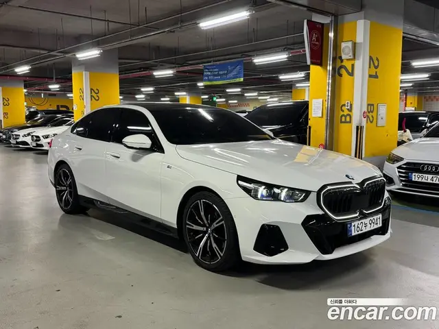 BMW 5 серия 2025 2.0 автомат (гидро), миниатюра 3 BMW 5 серия 2025 2.0 автомат (гидро), миниатюра 3
