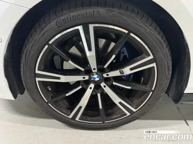 BMW 5 серия 2025 2.0 автомат (гидро), миниатюра 6 BMW 5 серия 2025 2.0 автомат (гидро), миниатюра 6