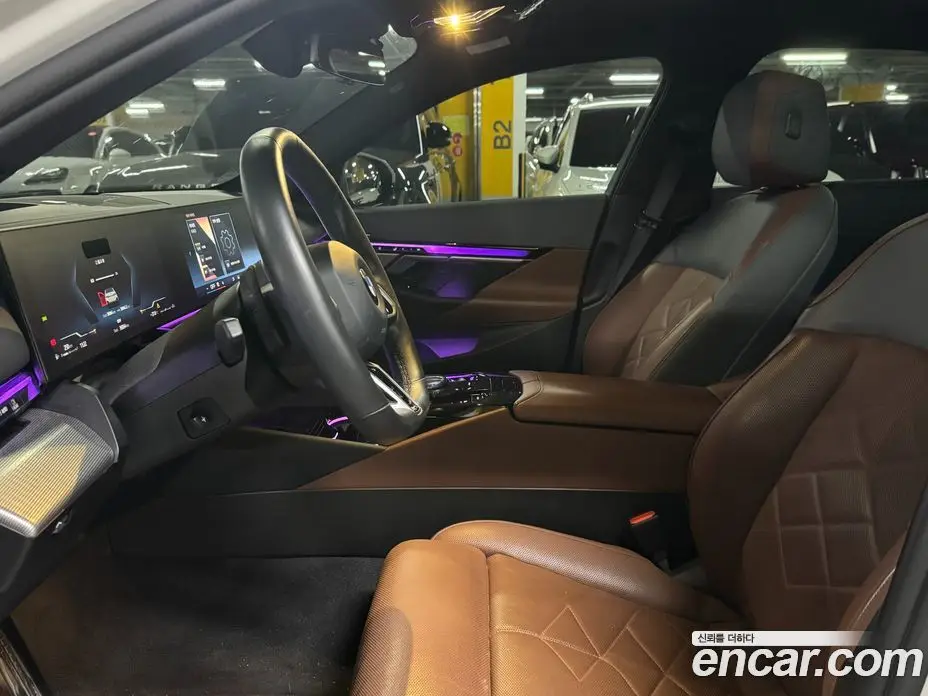 BMW 5 серия 2025 2.0 автомат (гидро), фото 10 BMW 5 серия 2025 2.0 автомат (гидро), фото 10
